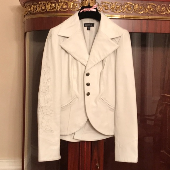bebe Jackets & Blazers - Bebe 100%Genuine Leather embroidered white blazer jacket Sz.XS